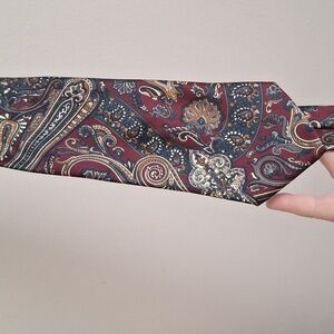 Architect 100% Silk Paisley Necktie Made in Italy | Vintage Burgundy & Blue